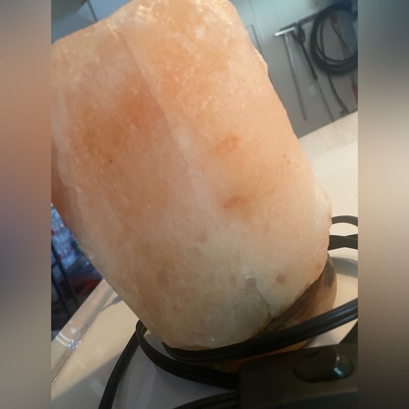 Natural Himalayan Salt Lamp - Tea Light & Essential Oil Holder - Picture 2 of 4